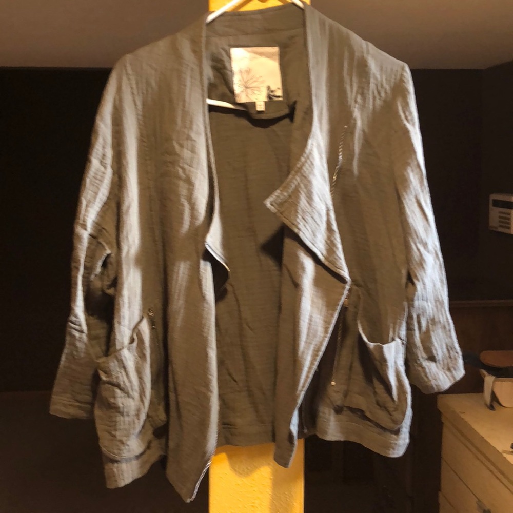 Lightweight jacket